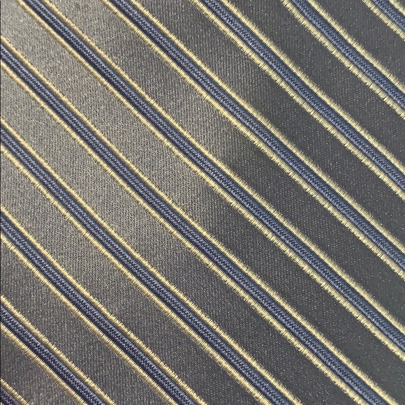 men’s tie - Picture 2 of 3